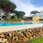 Апартаменты Steps Algarve ☀ @ Da Falesia 300 Meters Албуфейра